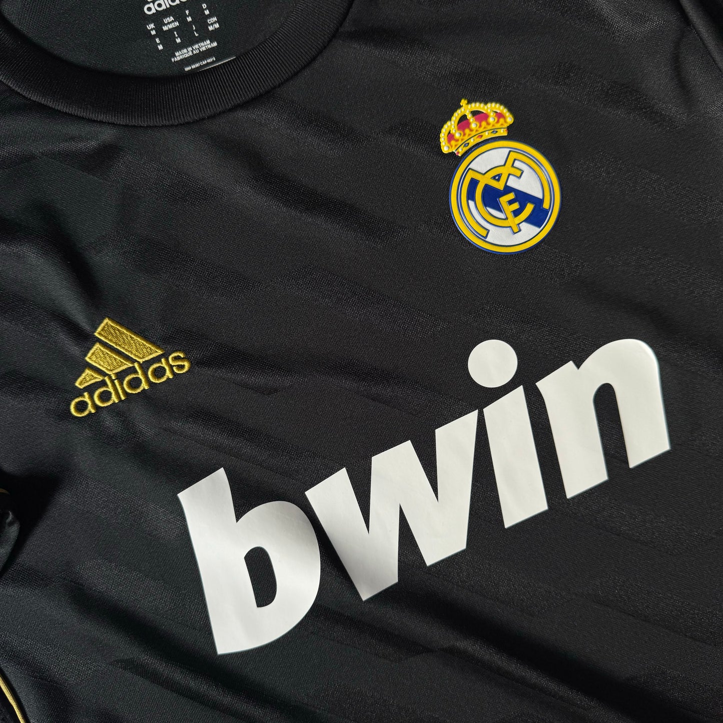 RETRO REAL MADRID AWAY 2011/12 BLACK LONG SLEEVE