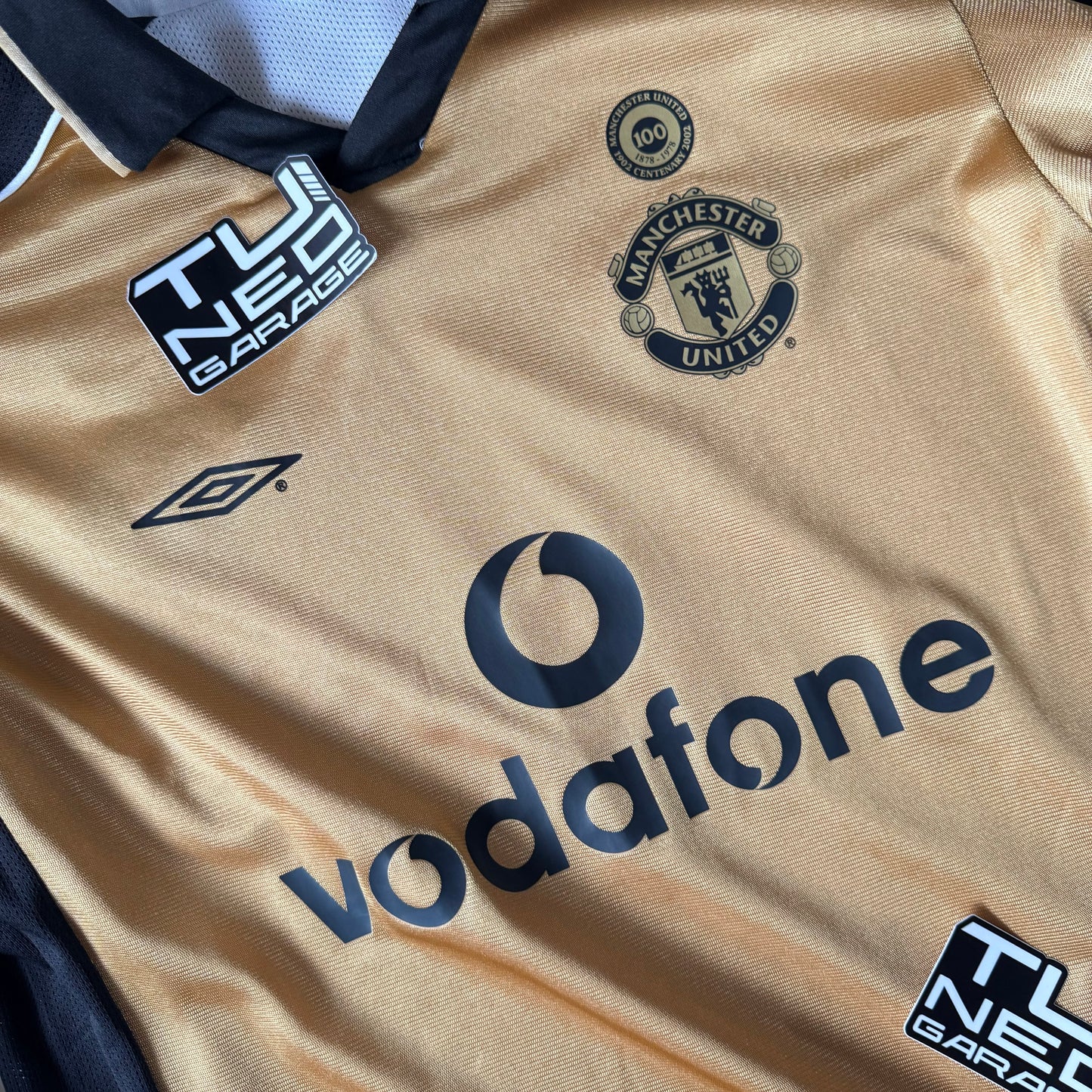 MAILLOT RÉTRO MANCHESTER UNITED DOUBLE FACE MANCHES LONGUES + ÉCUNISSES