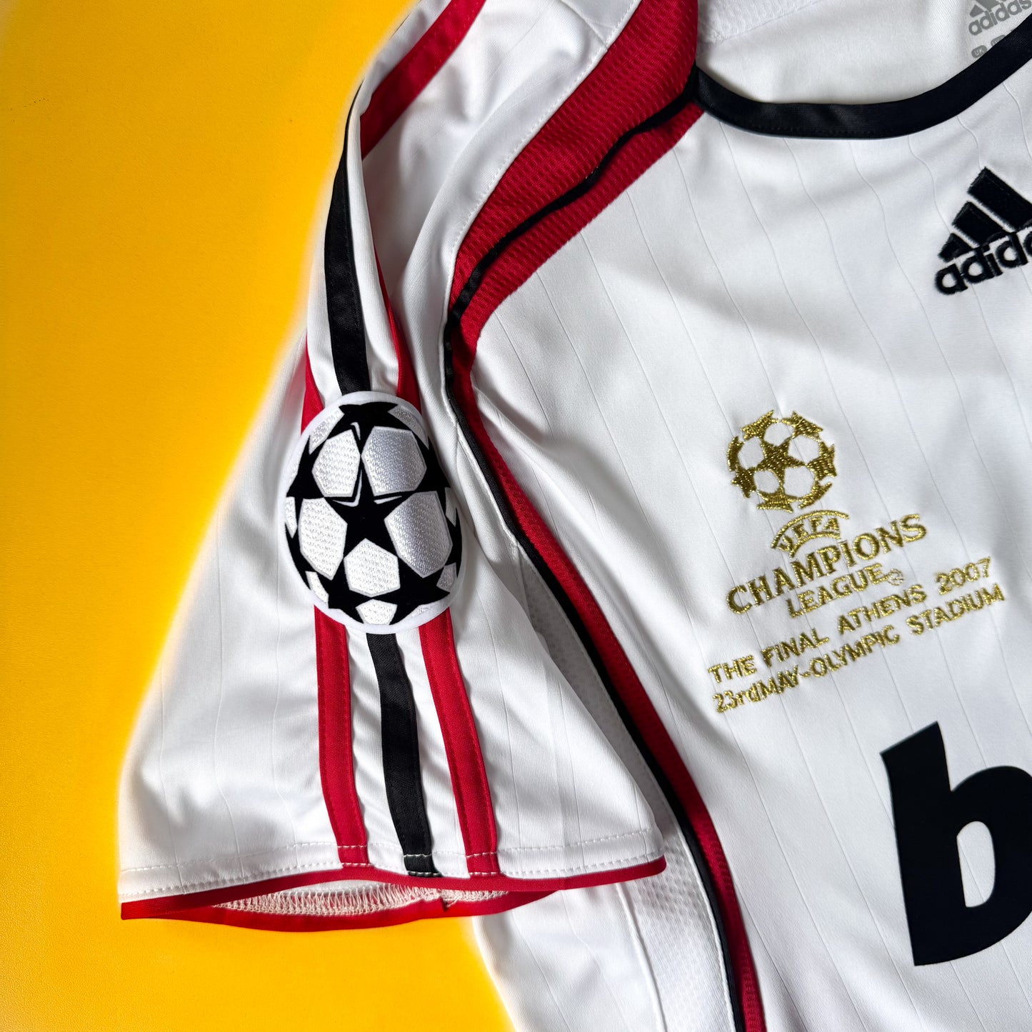 AC MILAN RETRO JERSEY 2007/08 WHITE KAKÁ 22 WITH PATCHES