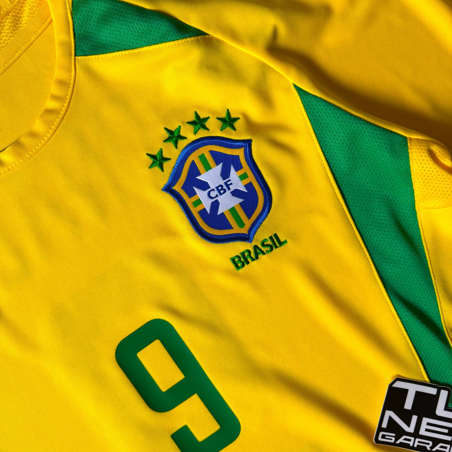RETRO BRASIL 2002 YELLOW JERSEY RONALDO 9