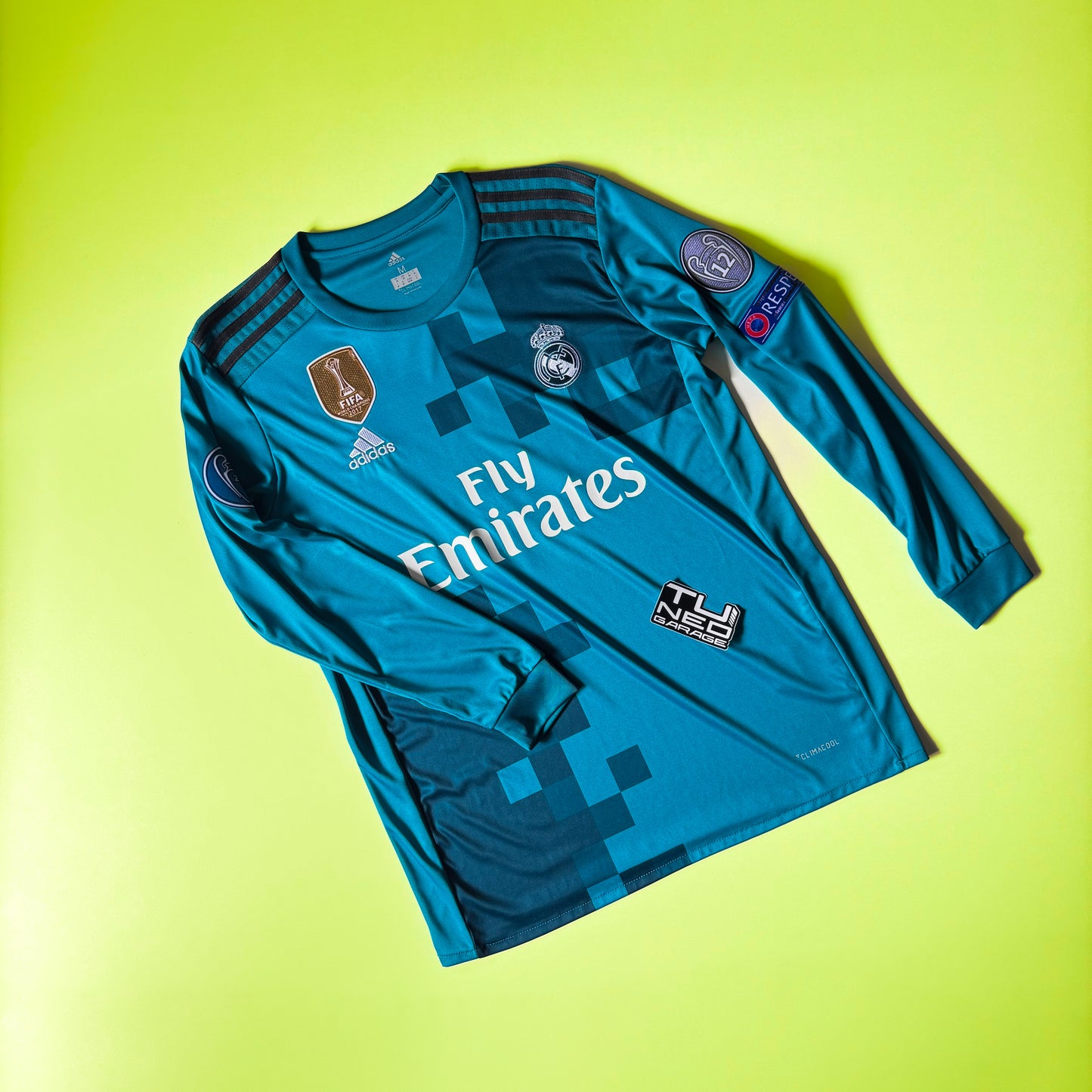 RETRO REAL MADRID III 17/18 LONG SLEEVE + PATCHES CUSTOM CR7 BLUEDRAGON