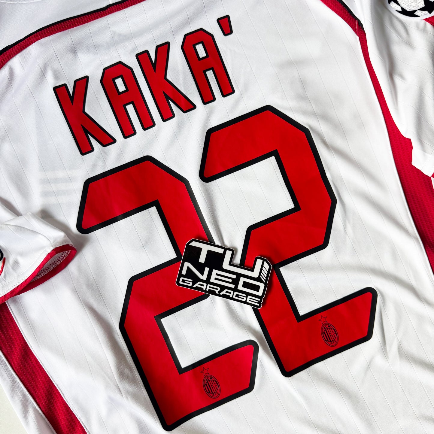AC MILAN RETRO JERSEY 2007/08 WHITE KAKÁ 22 WITH PATCHES