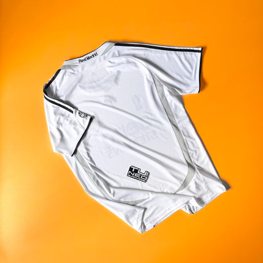RETRO REAL MADRID 2006 HOME JERSEY WHITE