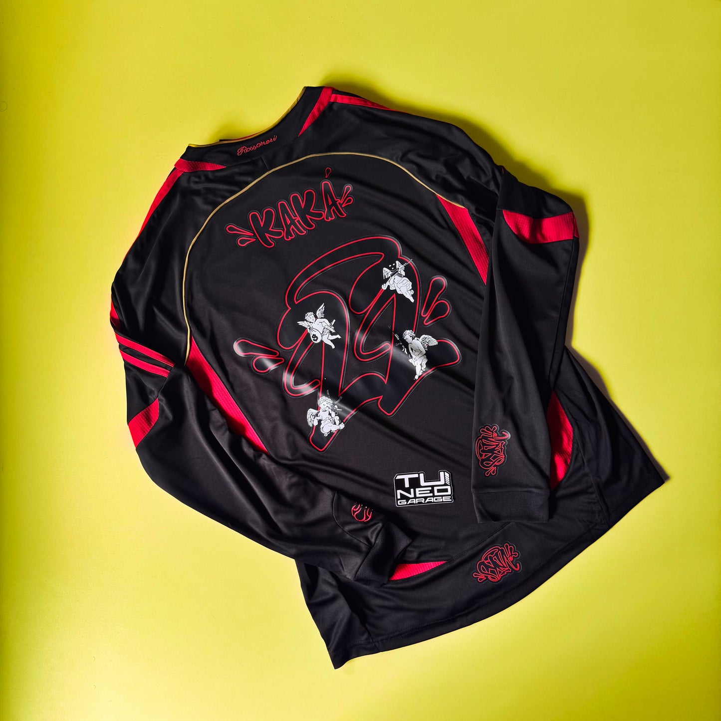SYNA x AC MILAN (MAILLOT RÉTRO THIRD 2007/08 NOIR MANCHES LONGUES) CUSTOM ANGELS
