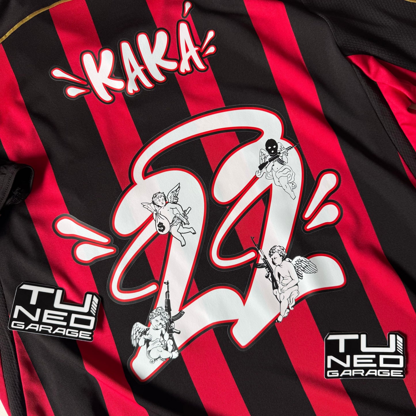 SYNA x AC MILAN (MAILLOT RÉTRO 2006/07 DOMICILE)