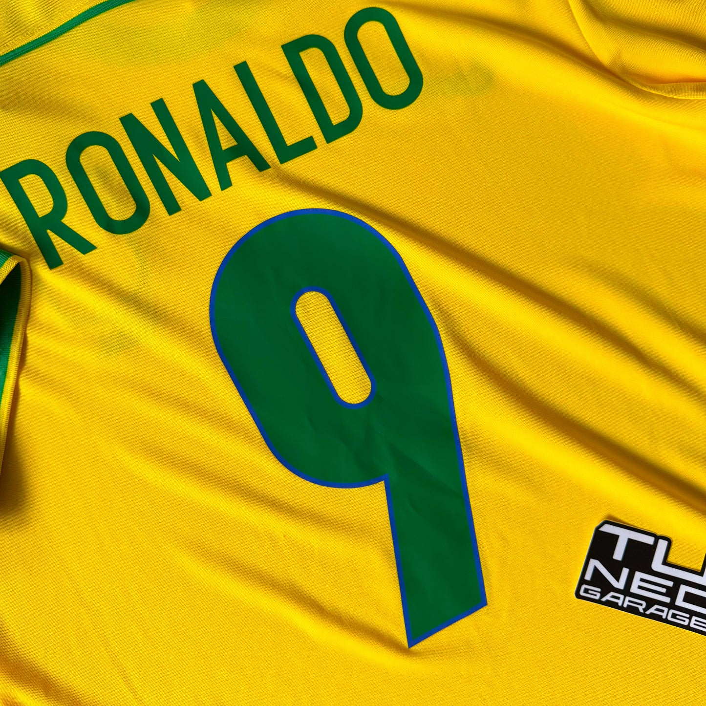 RETRO BRASIL 98 YELLOW JERSEY RONALDO 9