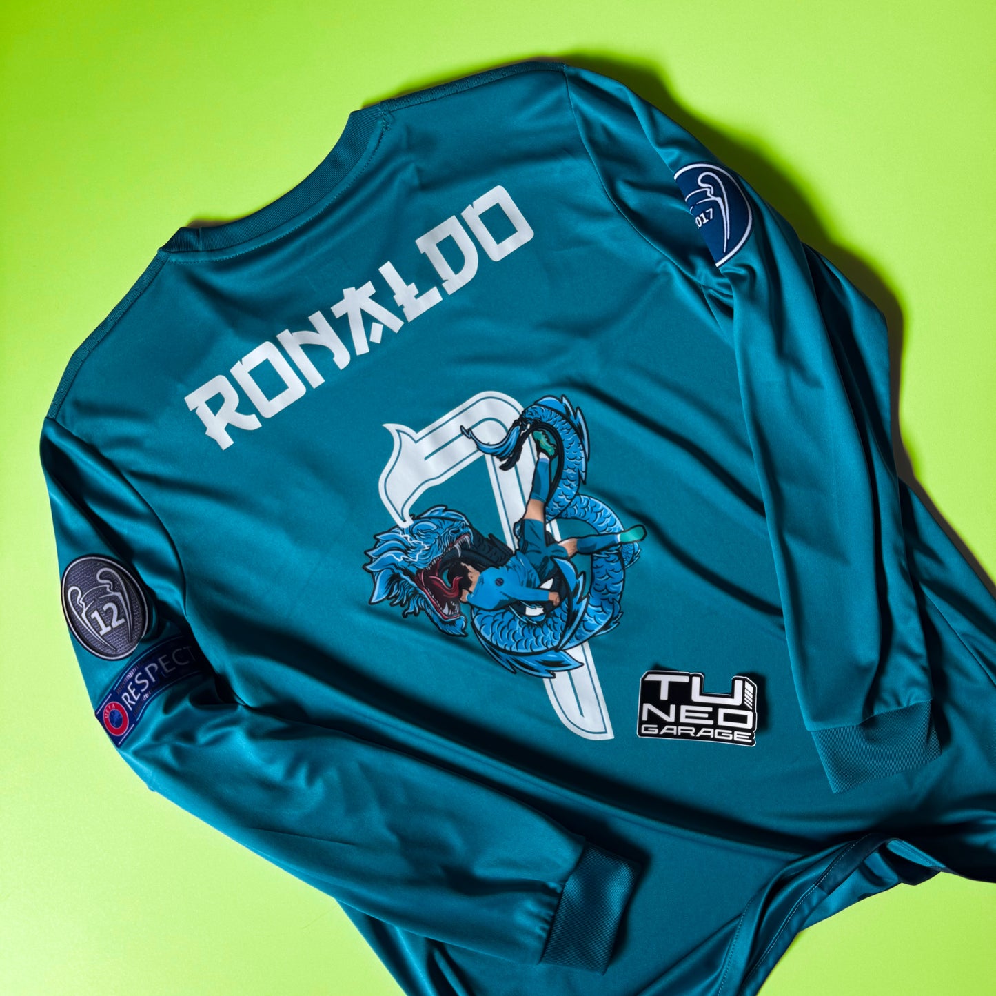 RETRO REAL MADRID III 17/18 LONG SLEEVE + PATCHES CUSTOM CR7 BLUEDRAGON